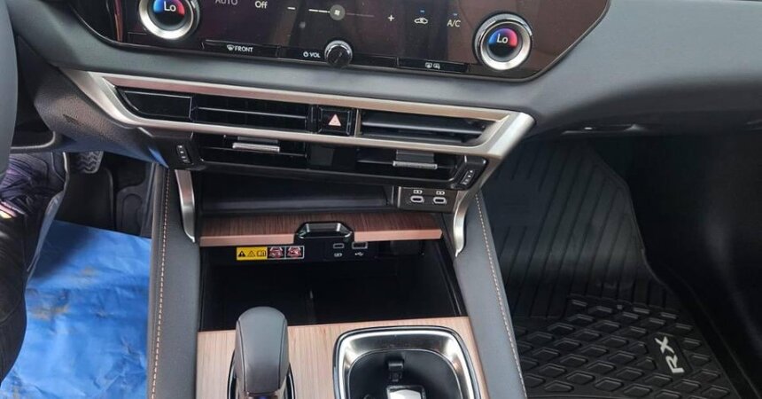LEXUS RX 350 2.4L PETROL LUXURY, 2024