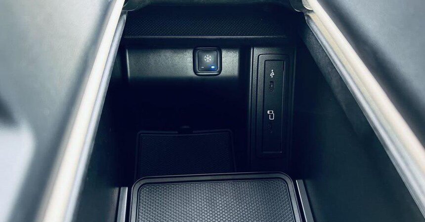 MERCEDES-BENZ V CLASS DSL, PETROL, ELECTRIC, 2023