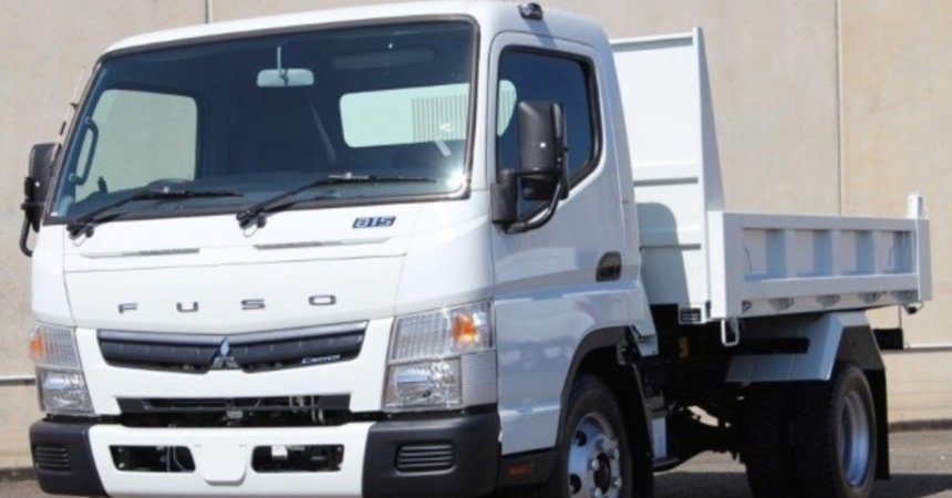 MITSUBISHI CANTER