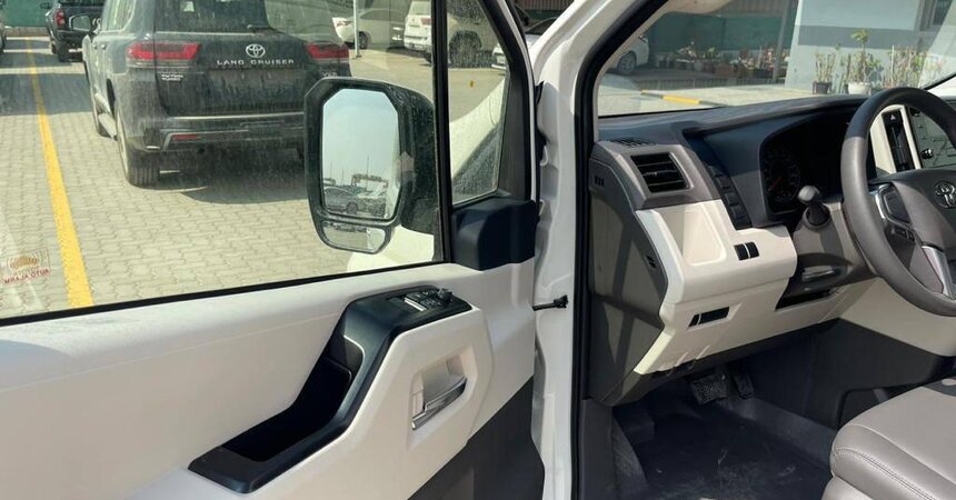TOYOTA HIACE 3.5 PETROL FULL OPTIONS MANUAL 2024 MODEL