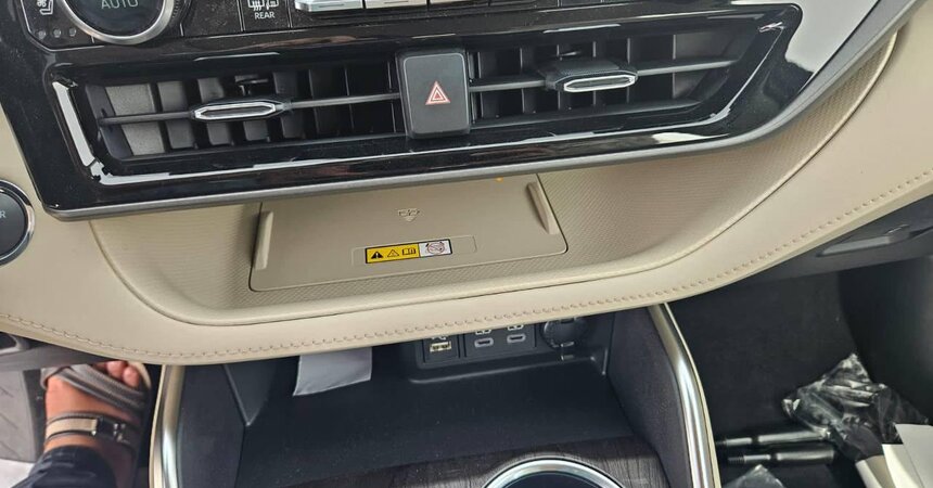 TOYOTA HIGHLANDER HYBRID LIMITED 2023 