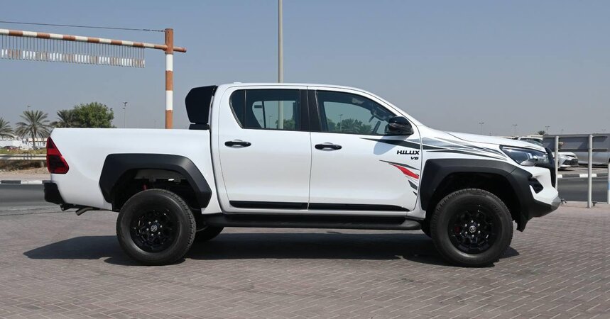 TOYOTA HILUX GR 4.0L PETROL