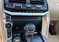 TOYOTA LAND CRUISER LC 300 VXR 4.0 