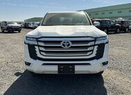 TOYOTA LAND CRUISER LC300 VXR 4.0 