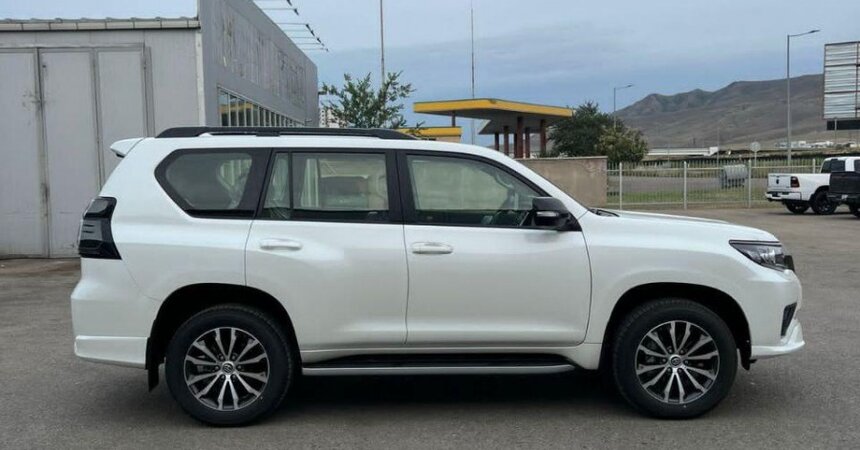 TOYOTA PRADO TDSL 2.8 EUROPE SPECS TOP RANGE WITH HEIGHT CONTROL 2023