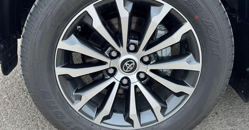 TOYOTA PRADO TDSL 2.8 EUROPE SPECS TOP RANGE WITH HEIGHT CONTROL 2023
